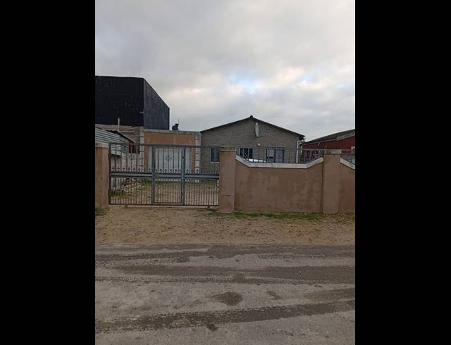2 BEDROOM FREEHOLD FOR SALE IN PHILIPPI